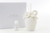 Immagine di PROFUMATORE FIOCCO PORCELLANA BIANCO 9x8xh.12,5 CM